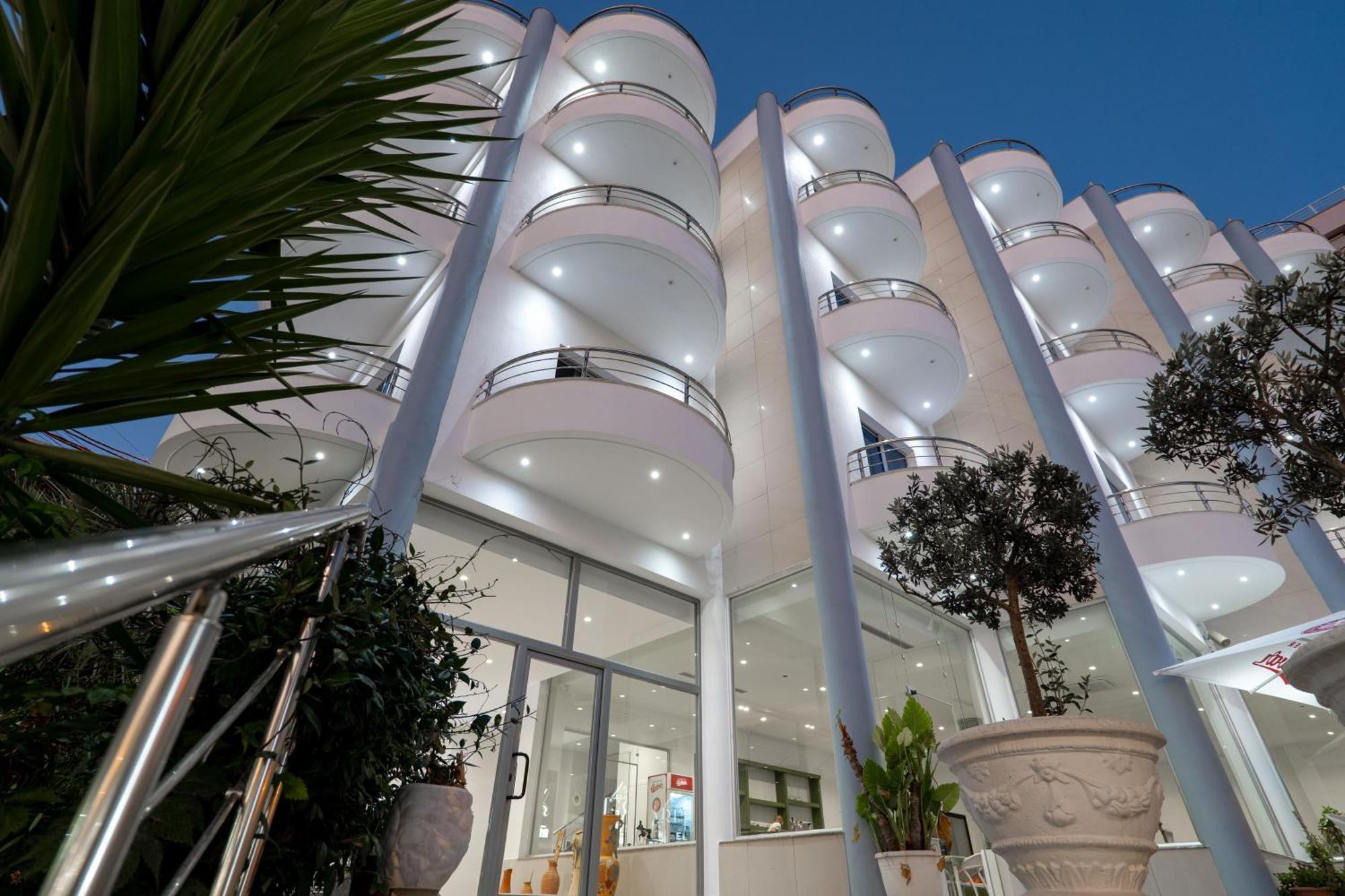 Arel Hotel Sarande Exterior photo