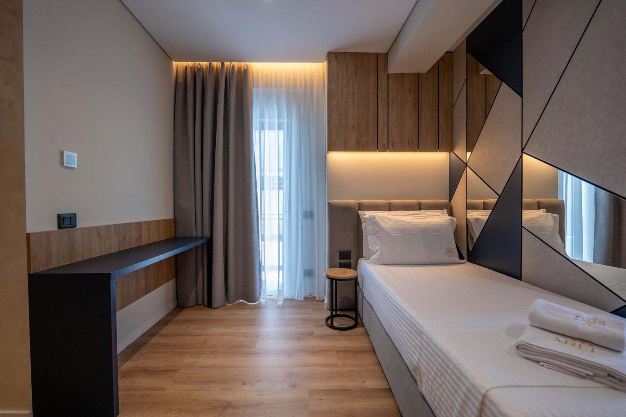 Arel Hotel Sarande Exterior photo