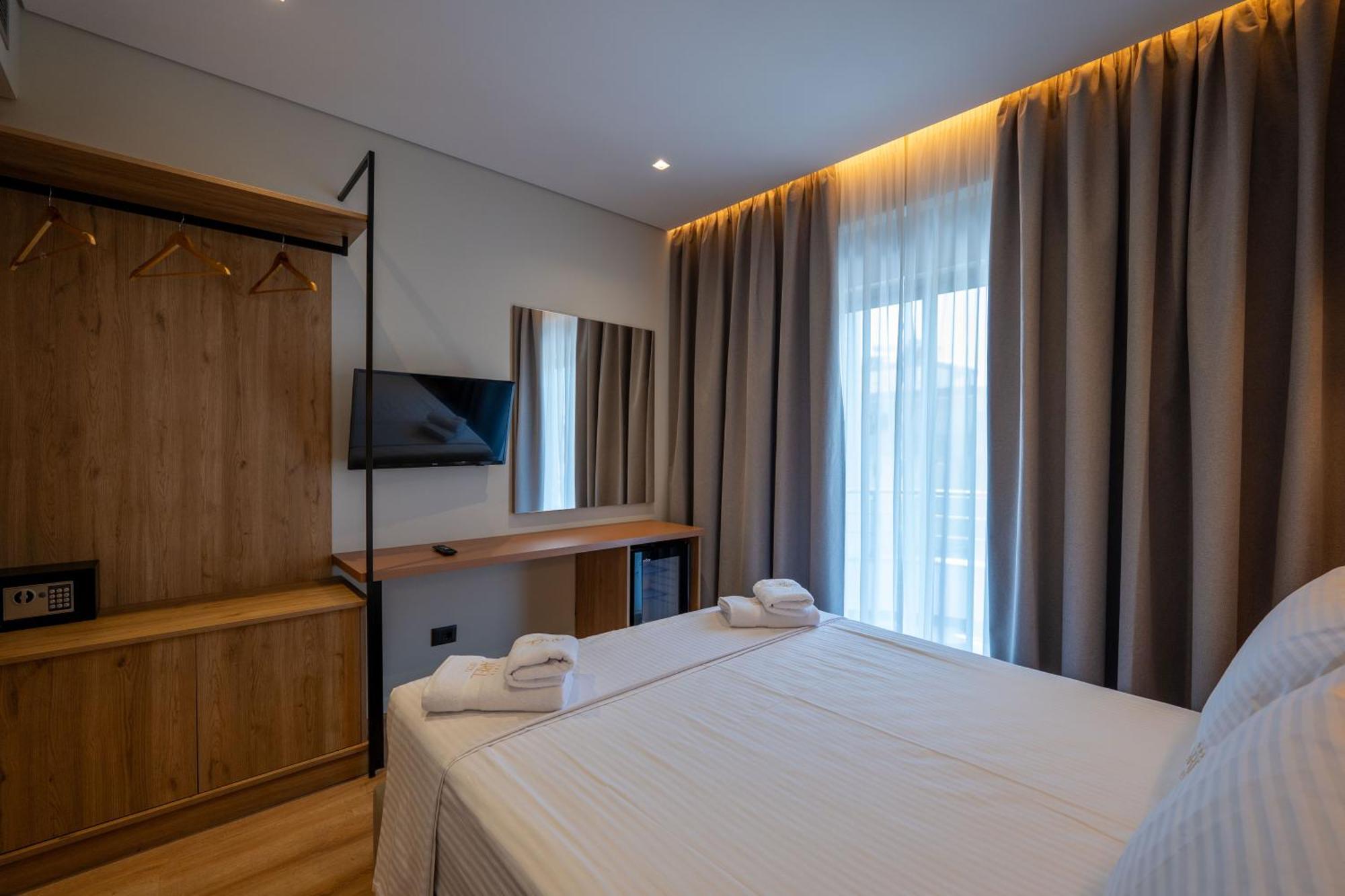 Arel Hotel Sarande Exterior photo