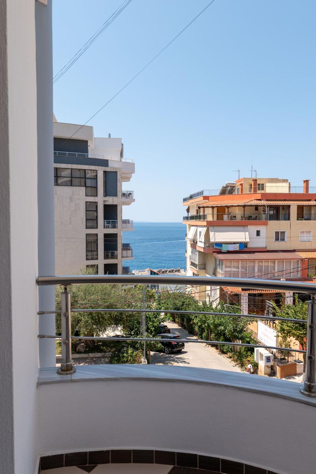 Arel Hotel Sarande Exterior photo